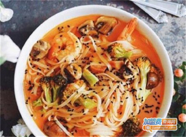 太小氓泰式酸汤米线加盟费