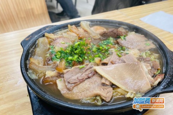 小汤臣牛肉店加盟