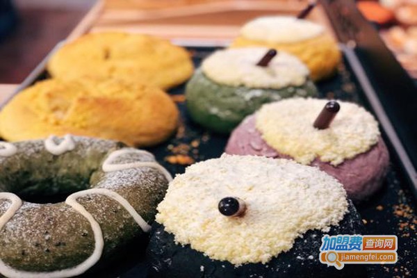 蜂酿软欧面包加盟费