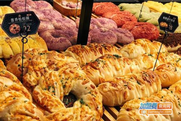 蜂酿软欧面包加盟费