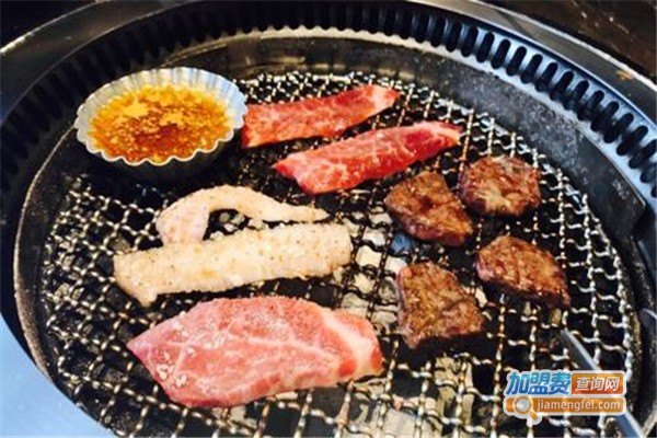 烧肉三两加盟费