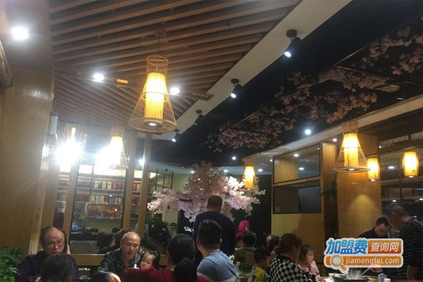 拾味弘鸡汤爱上牛肉加盟门店