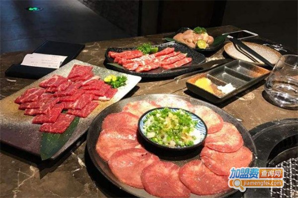 烧肉三两加盟费