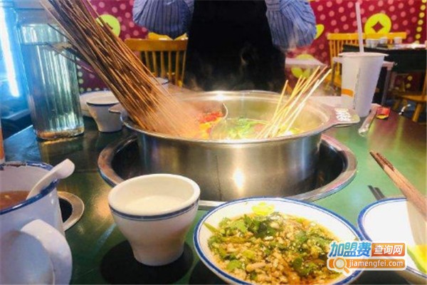 肆角壹圆夜市麻辣烫加盟费