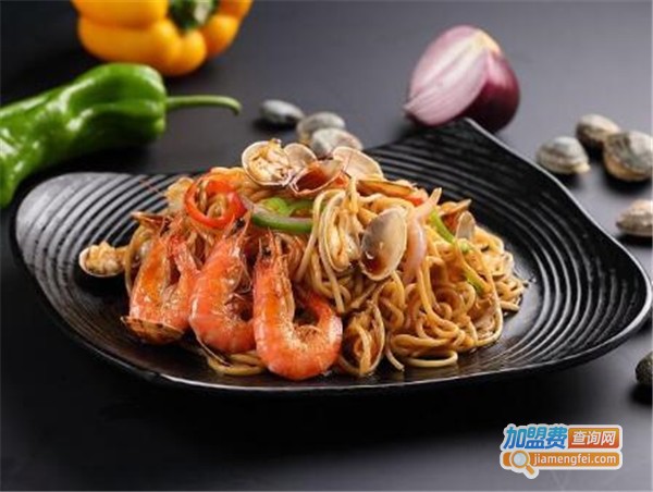 鲜小咖海鲜焖面加盟费