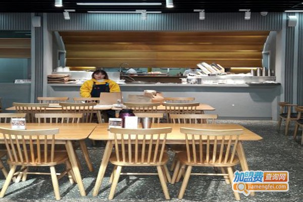 良食吉日简餐加盟门店