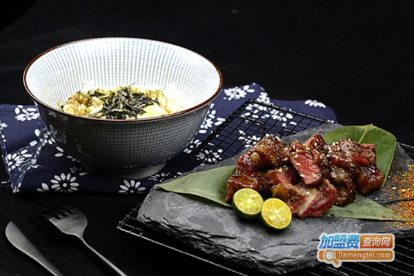 满满初牛餐厅加盟费