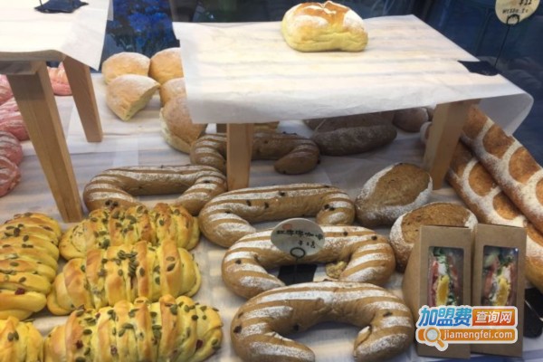 年年面包店加盟费