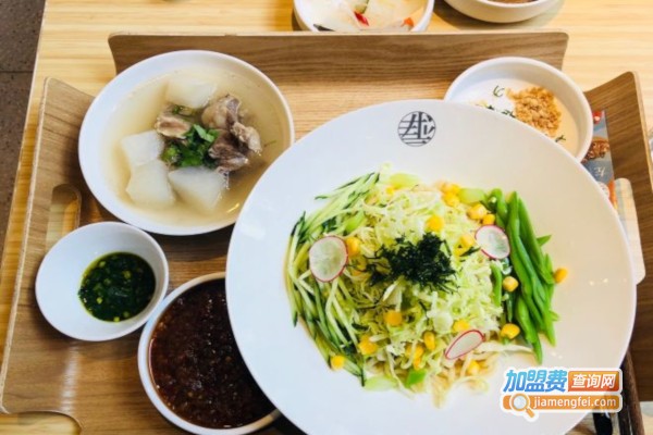 左半·Combine牛肉面加盟店