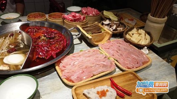 嘎嘎香市井火锅加盟费