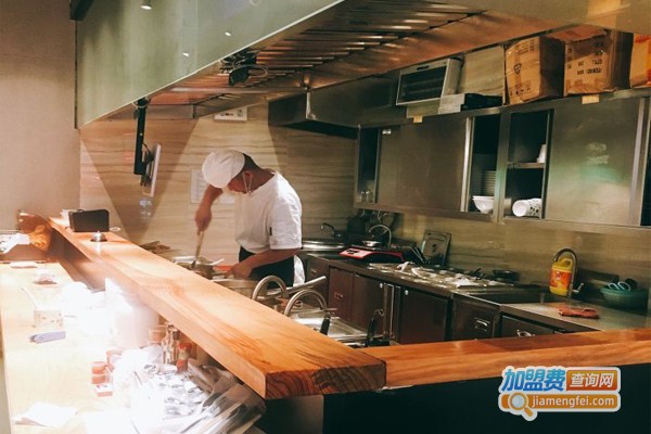 丙洲海鲜粥面加盟门店