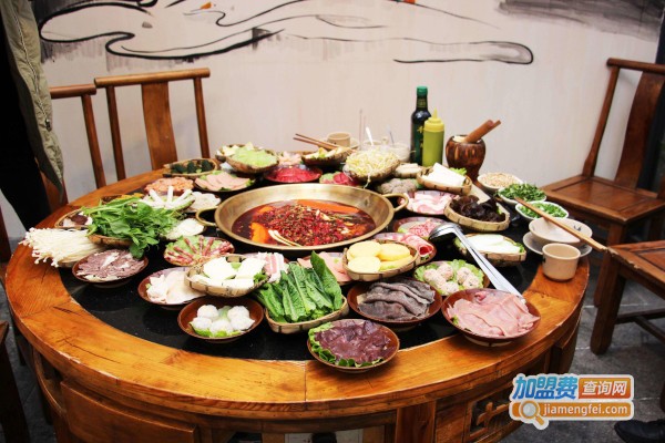 阿牛市井火锅加盟费