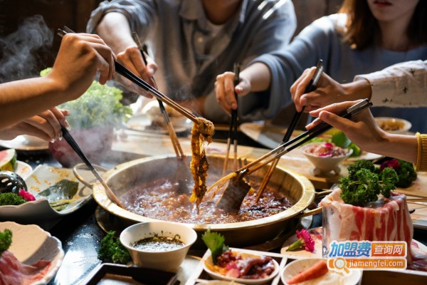 拾月星乔星空火锅加盟店