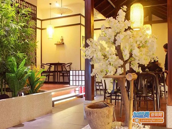 青峦抹茶加盟店