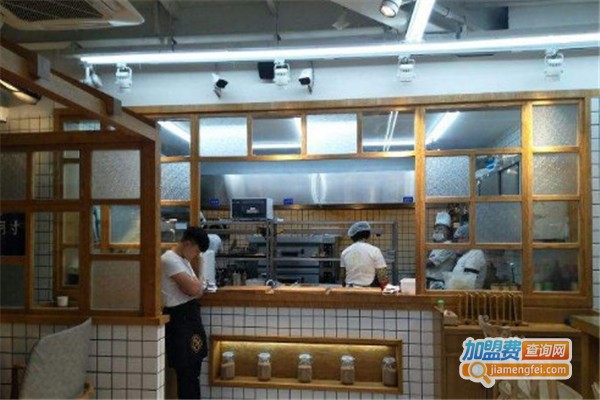 古早日月村加盟费