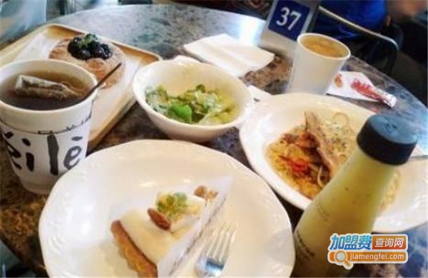 星美乐港式甜品加盟费