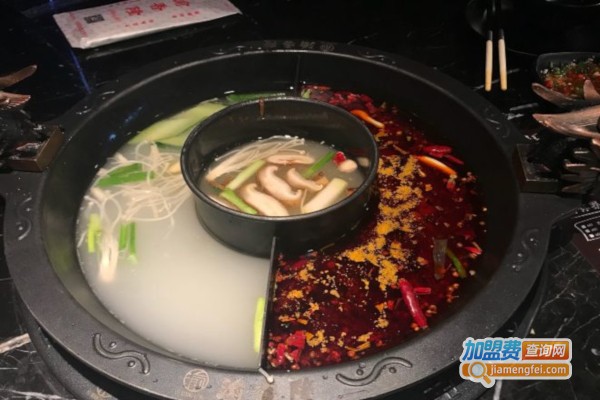 渝香隆重庆火锅加盟店