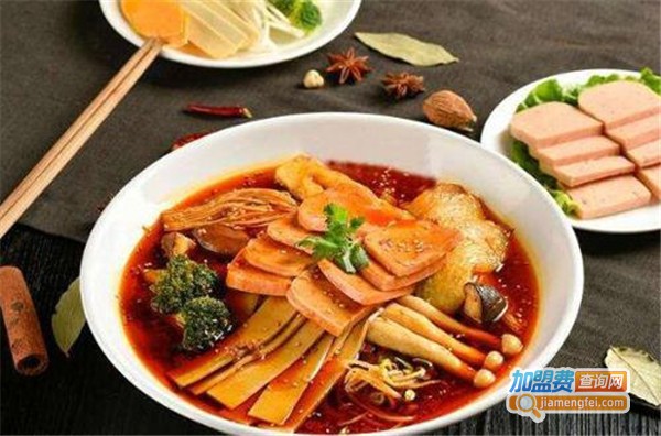 渝火凤凰麻辣烫加盟费