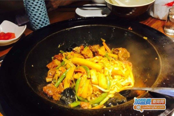 擀匠铁锅焖面加盟费