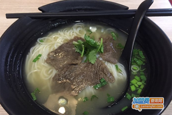 王一碗小黄牛米面加盟费