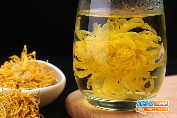 简茶观花草茶加盟费多少？