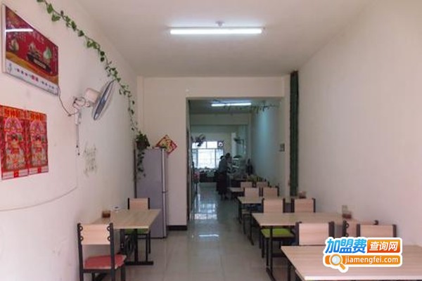 香美味麻辣烫店