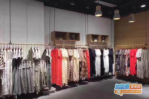 读衣拾年女装加盟费