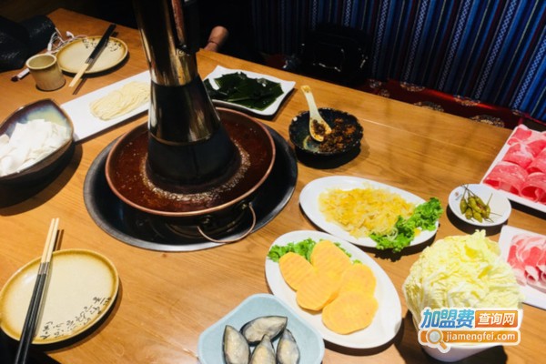 京小楼炭火锅加盟店