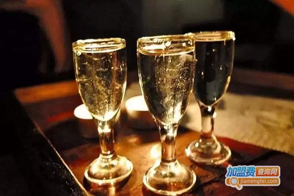 璀璨人生白酒加盟费