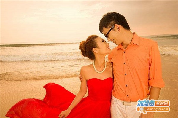 思美达婚纱摄影加盟费