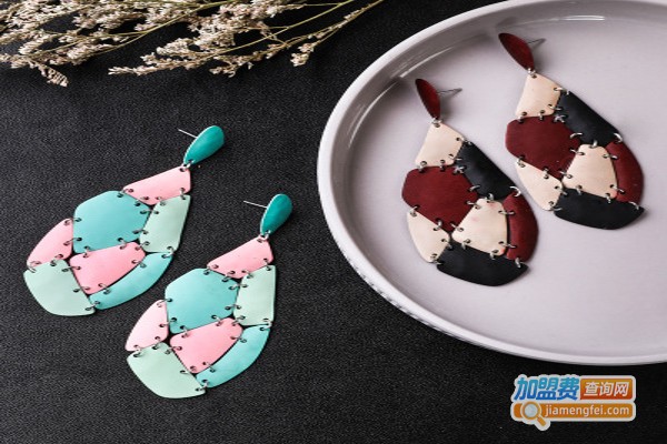 依奈秀饰品加盟