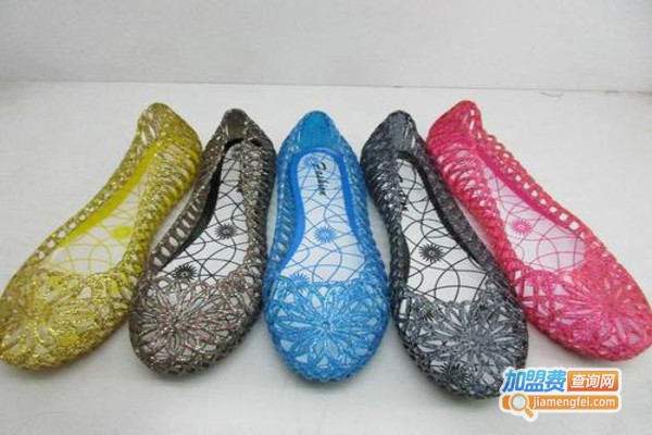 水晶果鞋业加盟费