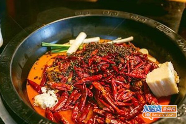 渝三刀老火锅店加盟费