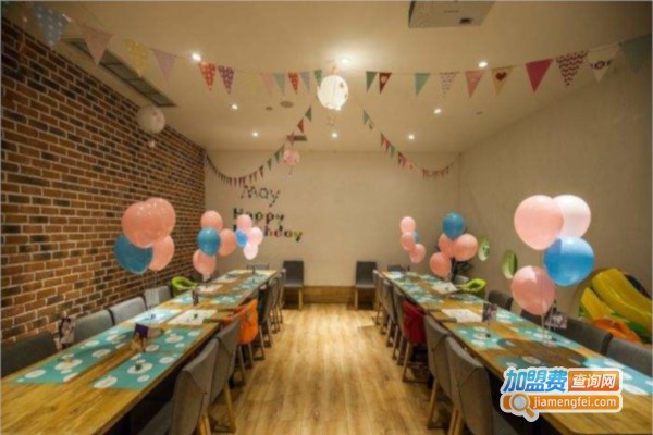 布鲁亲子餐厅加盟费