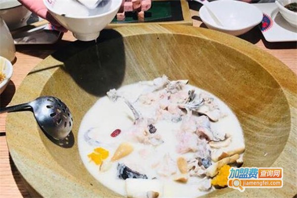 哈尼哈尼云南石锅鱼火锅加盟