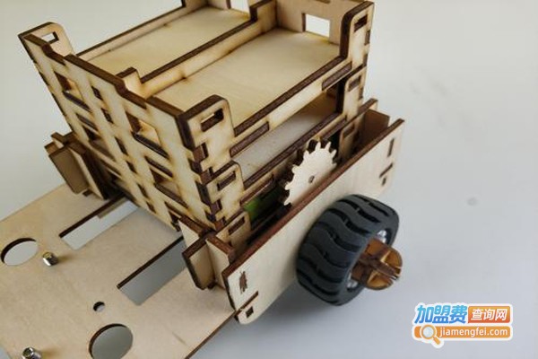 咘哩咘哩电子积木加盟门店