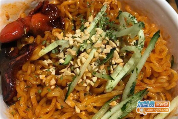 麻师娘麻辣烫加盟费