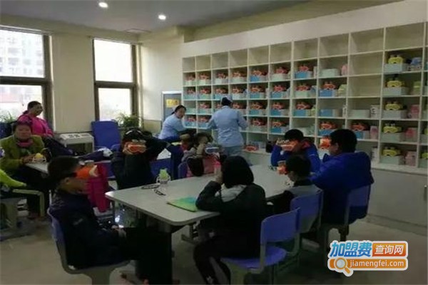 眼依视光中心加盟费