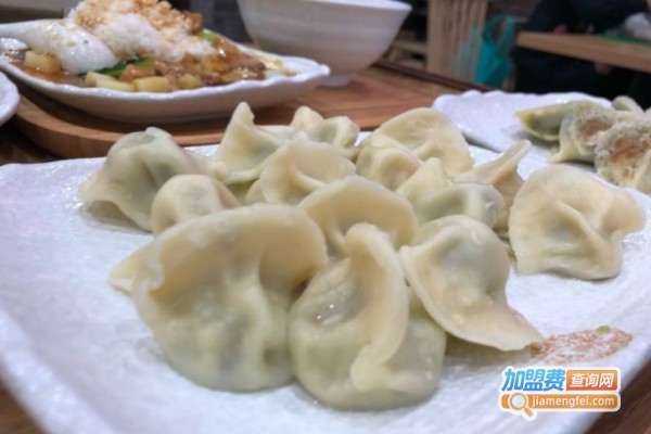 客家十一街饺面饭加盟费