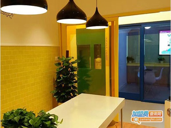 爱贝斯教育加盟店