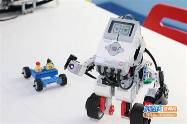 rpa机器人加盟费