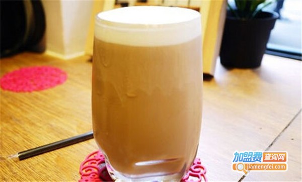 奶宝屋饮品加盟费