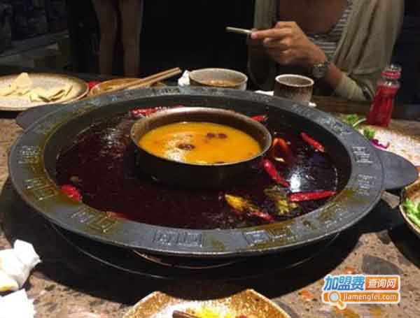 犟娃老火锅加盟费