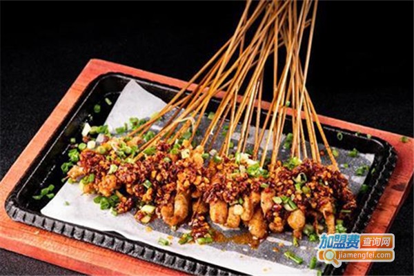 签杯族串串杯小吃加盟费