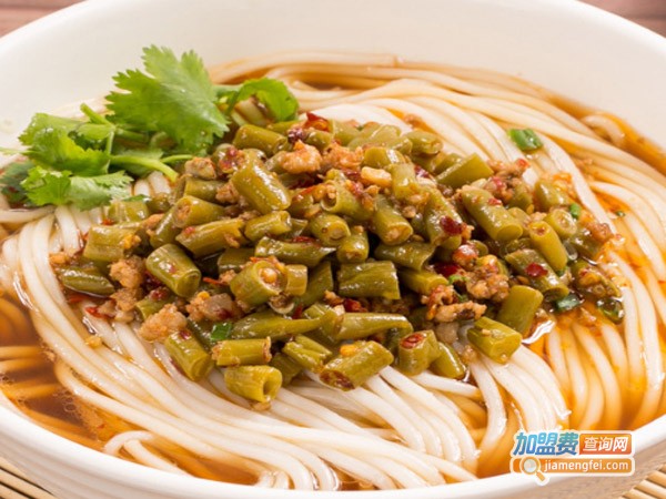 饱饱粉面馆加盟店