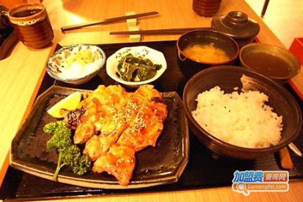 筑地屋牛肉盖饭加盟门店