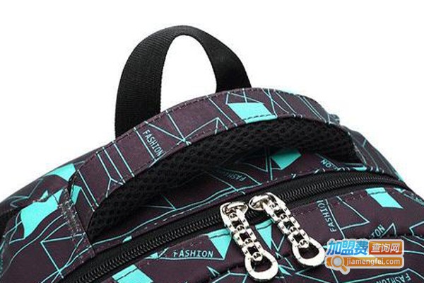 自然鱼箱包加盟费