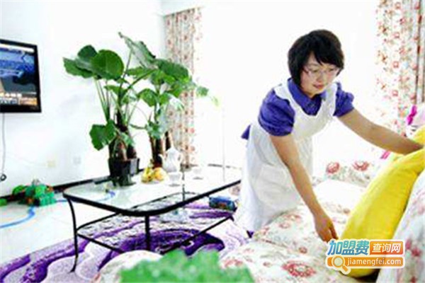 启心家政加盟费