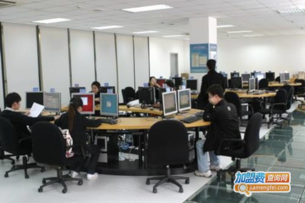 伯乐职业培训加盟费