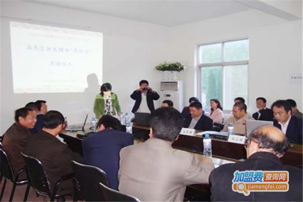 育杰科技培训加盟费